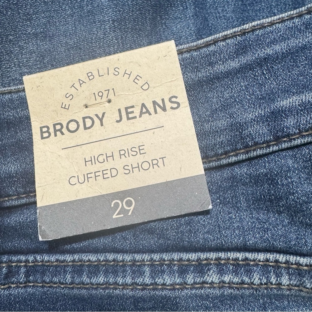 Bootlegger Brody Jeans Shorts -2 Pairs (1 NWT) High Waisted Cuffed Size 29 - Picture 2 of 12